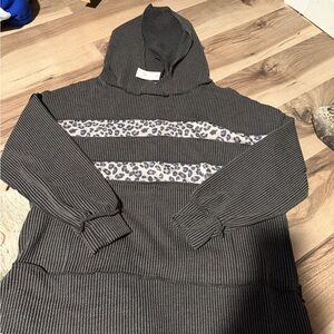 Buckle Gray Striped Leopard Print Hoodie